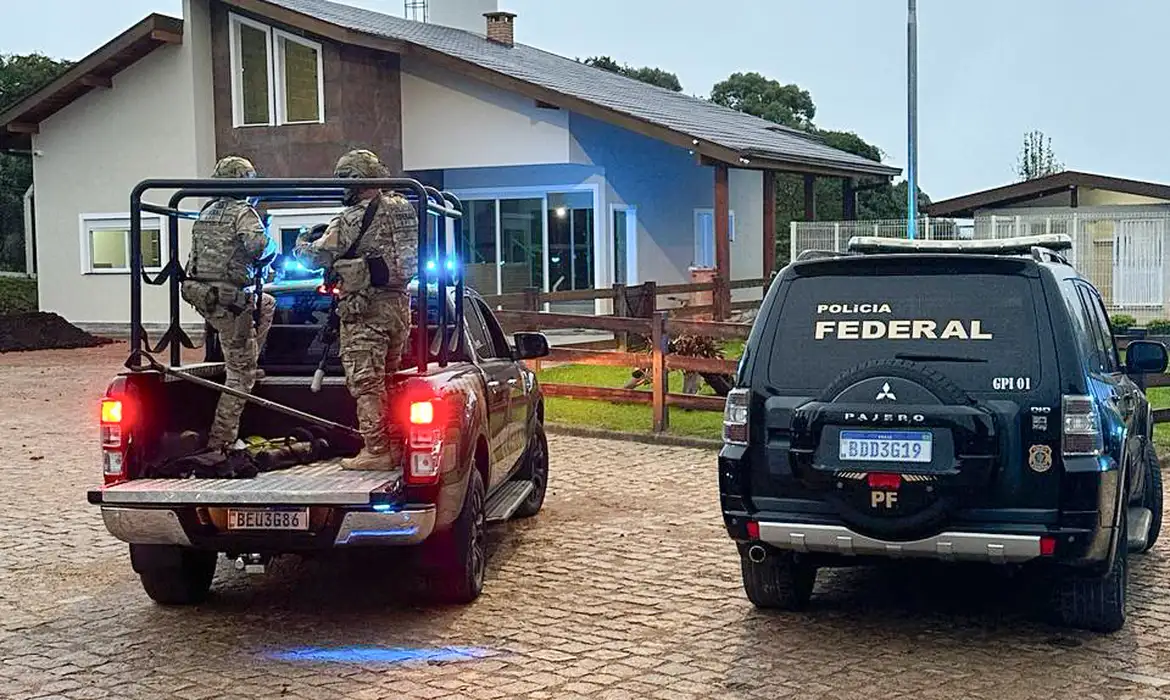 23/04 PF NO ES combate a organização criminosa ligada ao tráfico e homicídios, segue fotos